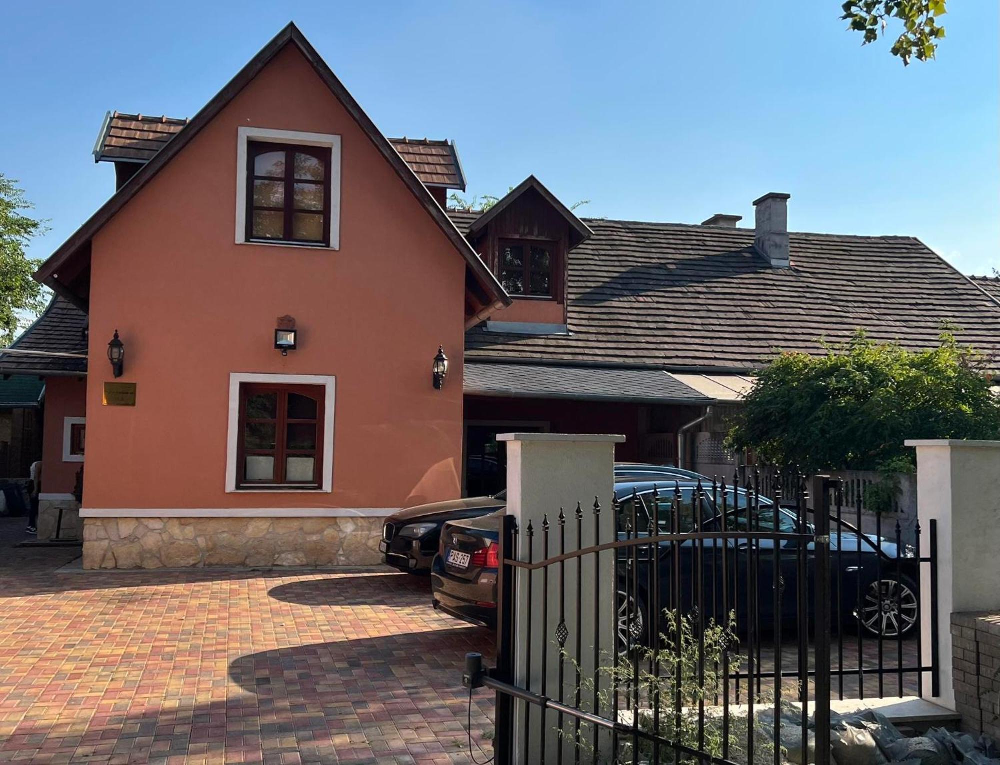 Bianka Hostel & Car Rent Budapeşte Dış mekan fotoğraf