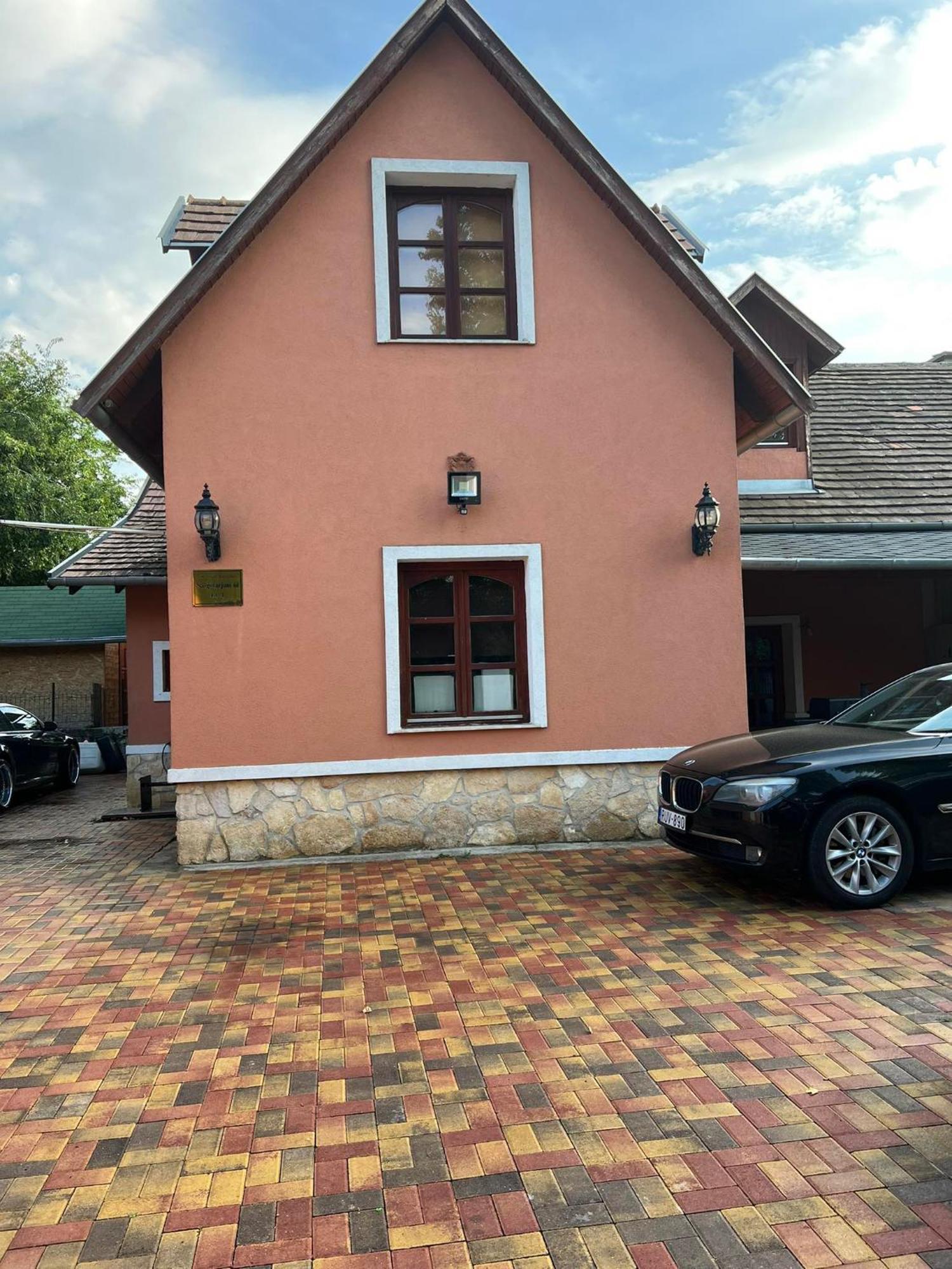 Bianka Hostel & Car Rent Budapeşte Dış mekan fotoğraf